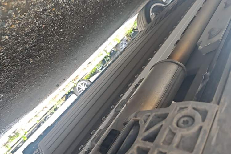 Used VOYAH Titan 2026 Model Max+ Chassis Front Right