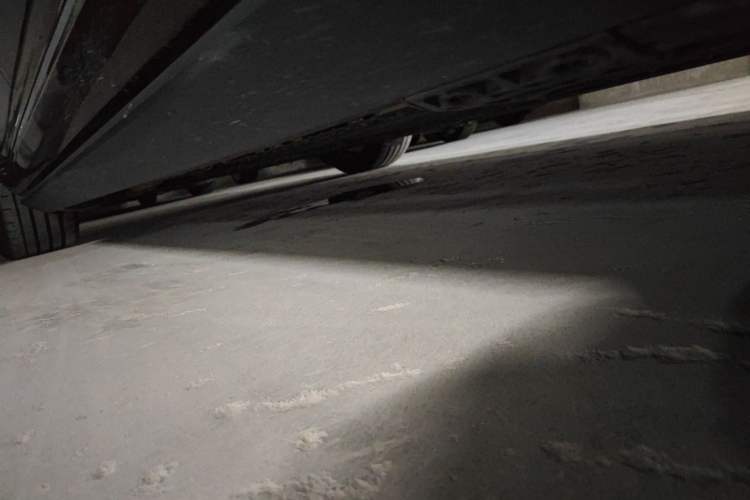 Used VOYAH Titan 2026 Model Max+ Chassis Front Right