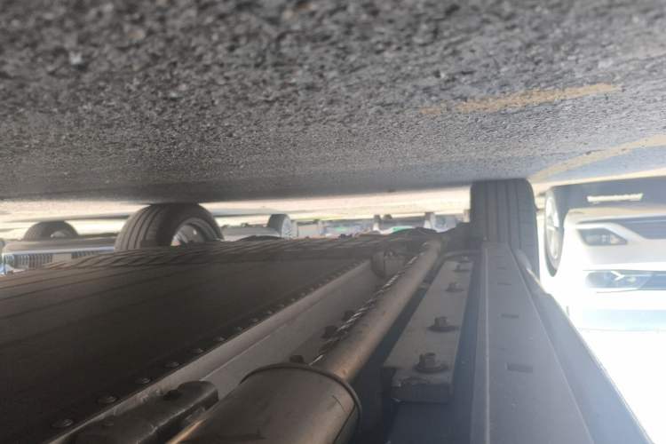 Used VOYAH Titan 2026 Model Max+ Chassis Front Right