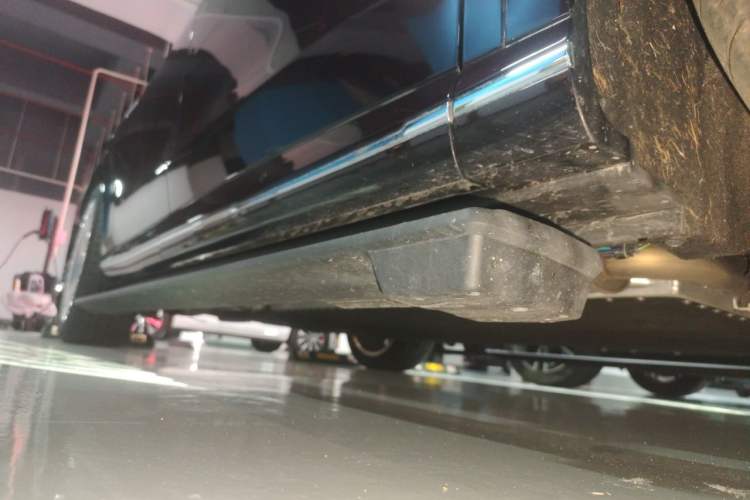 Used VOYAH Titan 2026 Model Ultra Chassis Front Right