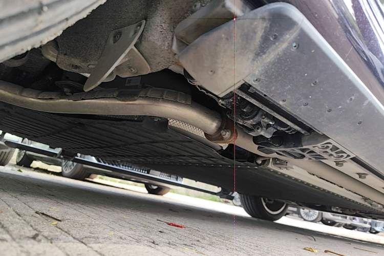 Used VOYAH Titan 2026 Model Max+ Chassis Rear Right