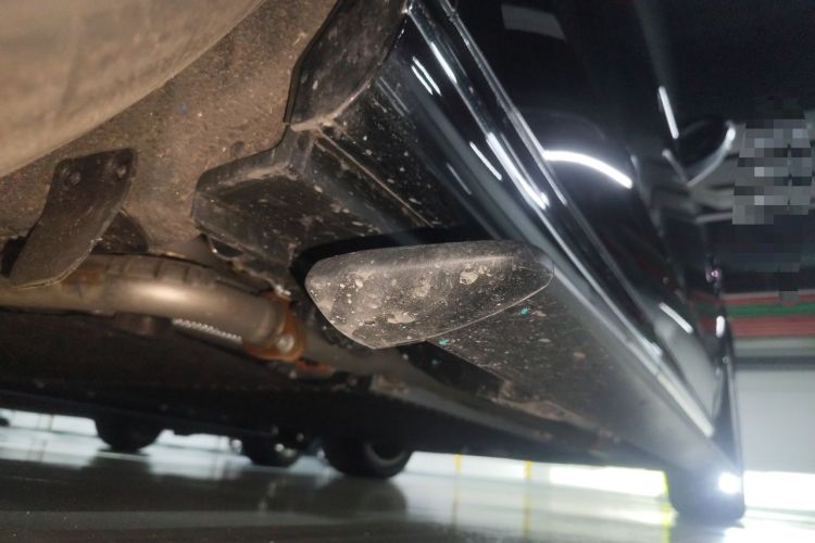 Used VOYAH Titan 2026 Model Ultra Chassis Rear Right