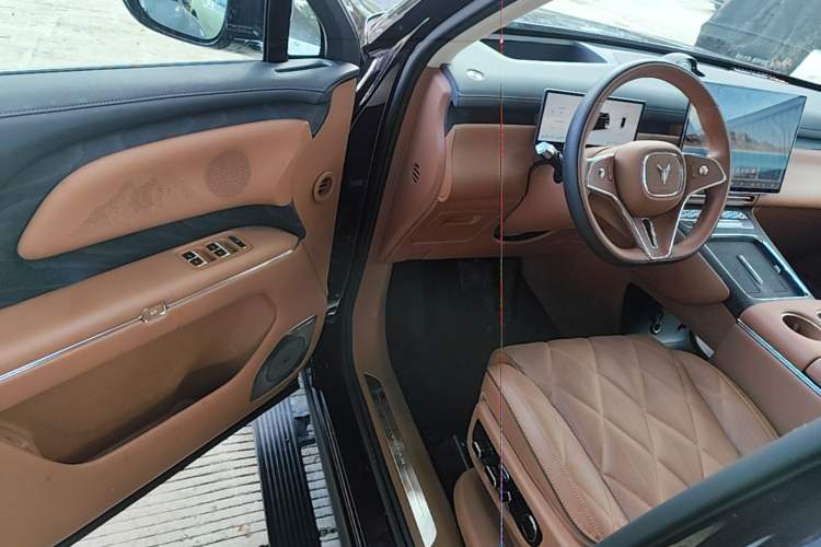 Used VOYAH Titan 2026 Model Max+ Driver Seat