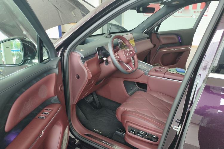 Used VOYAH Titan 2026 Model Max+ Driver Seat