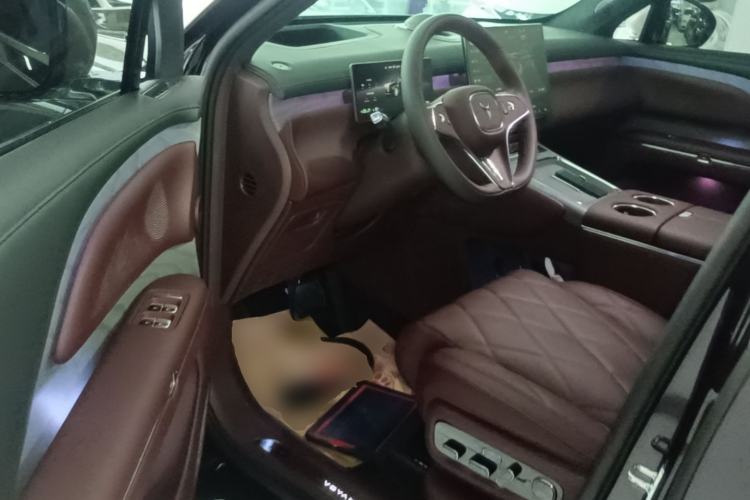 Used VOYAH Titan 2026 Model Max+ Driver Seat