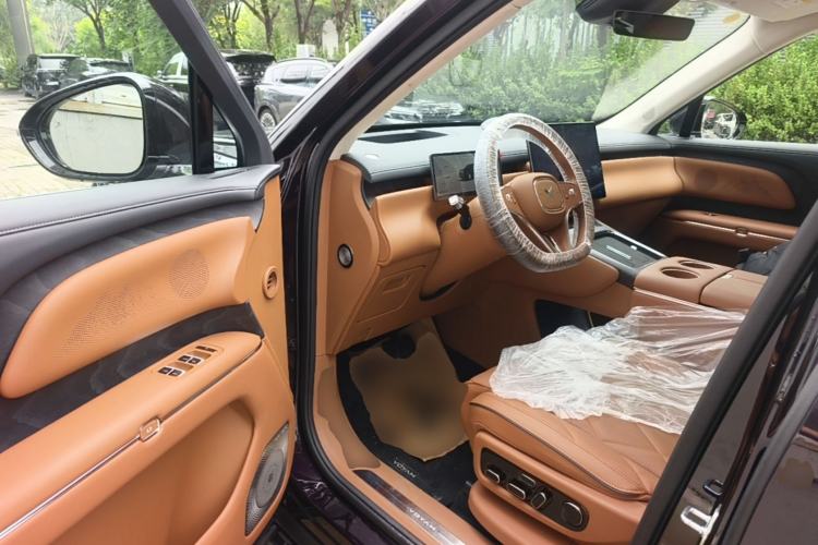 Used VOYAH Titan 2026 Model Max+ Driver Seat