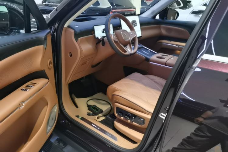 Used VOYAH Titan 2026 Model Max+ Driver Seat