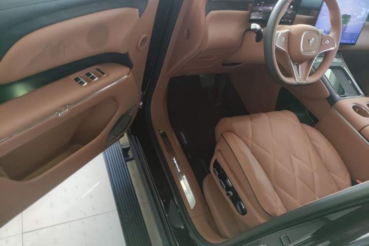 Used VOYAH Titan 2026 Model Max+ Driver Seat