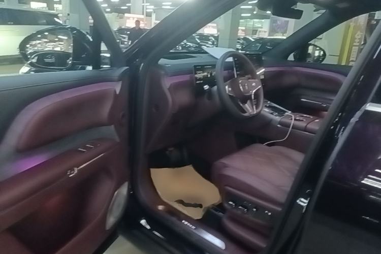 Used VOYAH Titan 2026 Model Max+ Driver Seat
