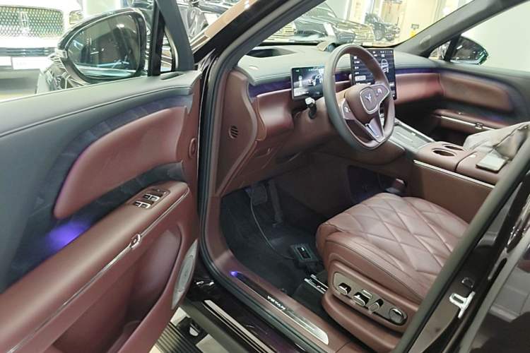 Used VOYAH Titan 2026 Model Max+ Driver Seat