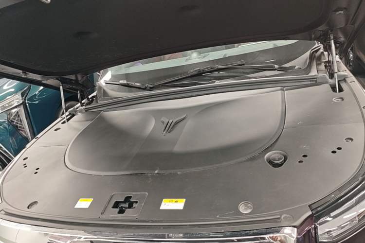 Used VOYAH Titan 2026 Model Max+ Engine Bay