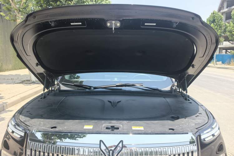 Used VOYAH Titan 2026 Model Max+ Engine Bay