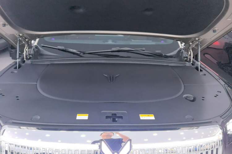 Used VOYAH Titan 2026 Model Max+ Engine Bay