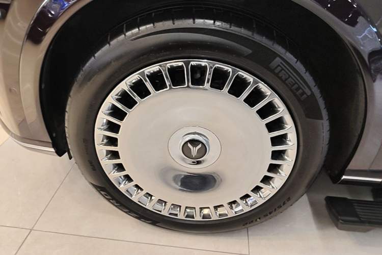 Used VOYAH Titan 2026 Model Max+ Exterior 4
