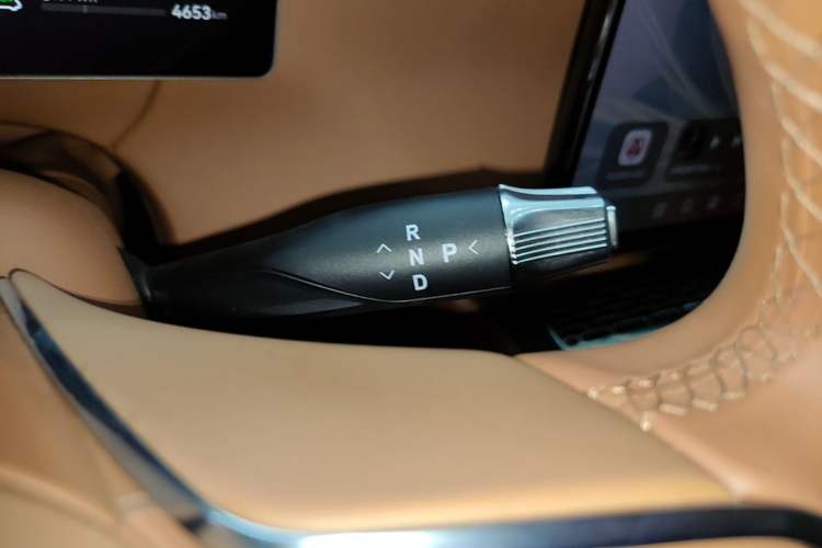 Used VOYAH Titan 2026 Model Max+ Gear Lever