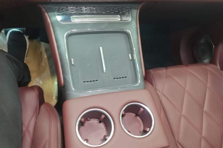 Used VOYAH Titan 2026 Model Max+ Gear Lever