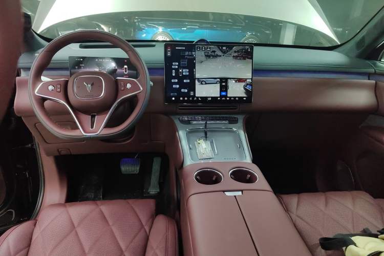 Used VOYAH Titan 2026 Model Max Interior 1