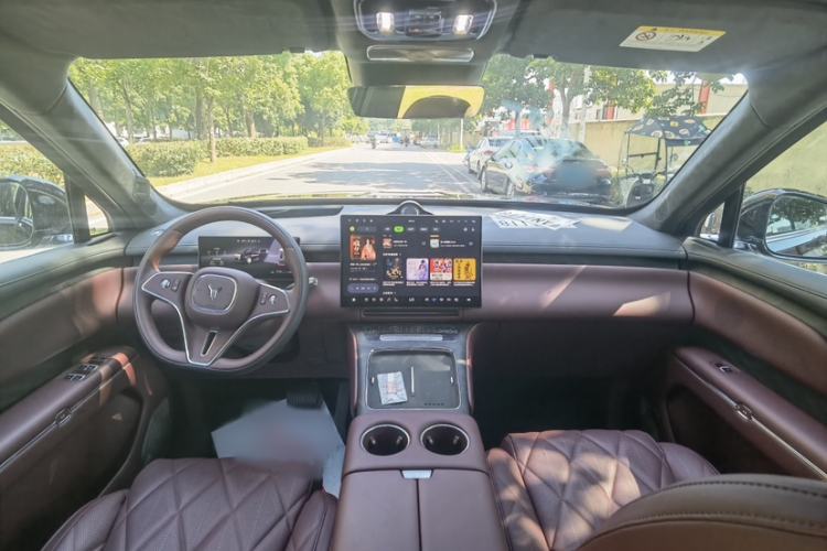 Used VOYAH Titan 2026 Model Max+ Interior 4