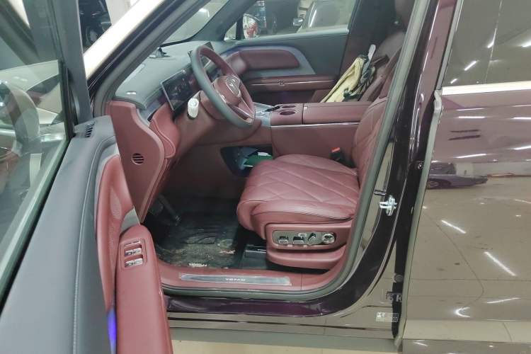 Used VOYAH Titan 2026 Model Max Left Front Seat