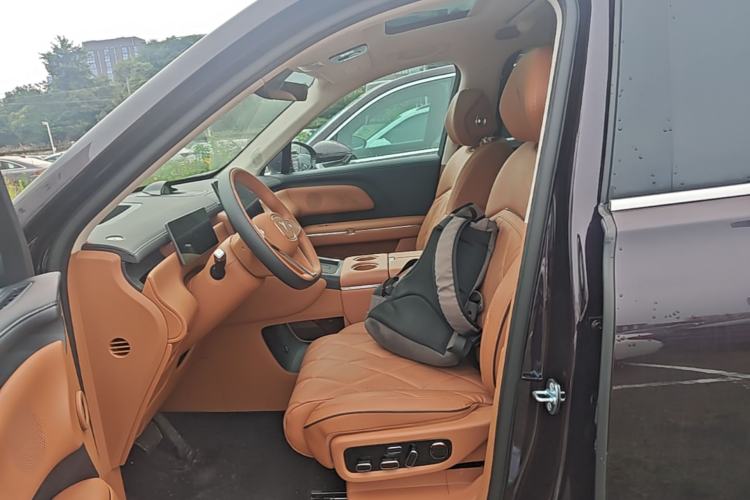 Used VOYAH Titan 2026 Model Max+ Left Front Seat
