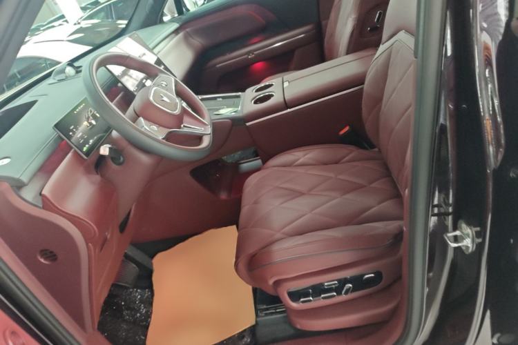Used VOYAH Titan 2026 Model Max+ Left Front Seat