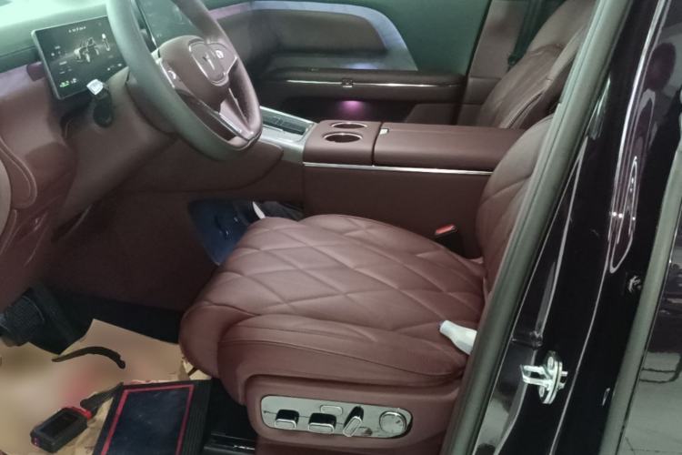 Used VOYAH Titan 2026 Model Max+ Left Front Seat