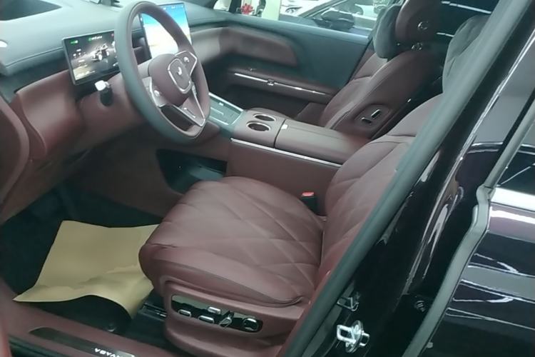 Used VOYAH Titan 2026 Model Ultra Left Front Seat