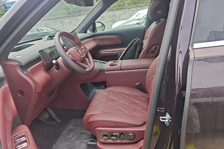 Used VOYAH Titan 2026 Model Max+ Left Front Seat