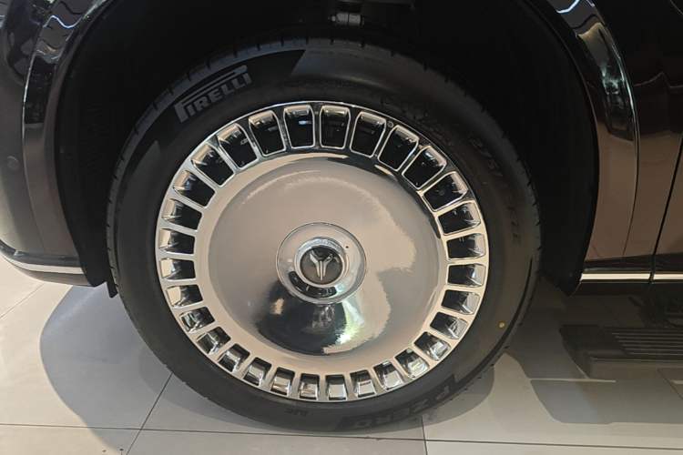 Used VOYAH Titan 2026 Model Max+ Left Front Wheel Hub