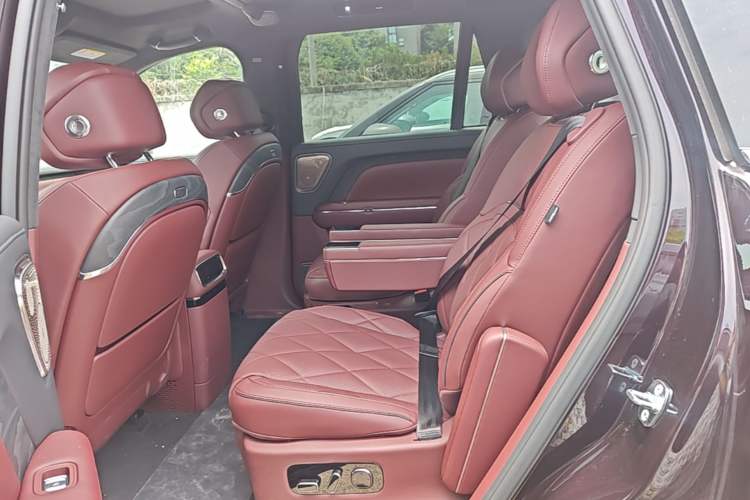 Used VOYAH Titan 2026 Model Max+ Left Rear Seat