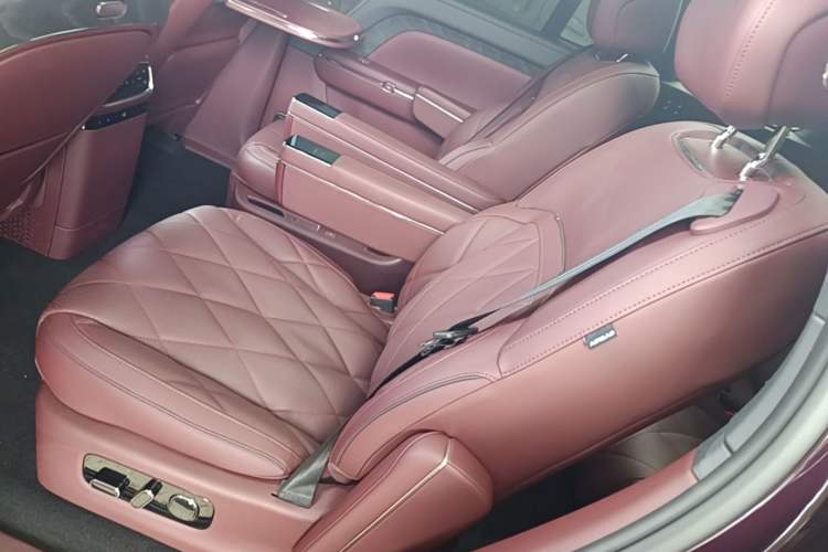 Used VOYAH Titan 2026 Model Max+ Left Rear Seat