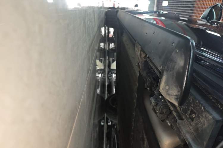 Used VOYAH Titan 2026 Model Max+ Left Side Sill