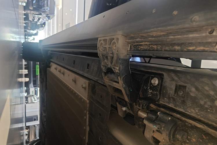 Used VOYAH Titan 2026 Model Max+ Left Side Sill