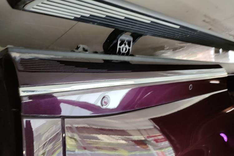 Used VOYAH Titan 2026 Model Max+ Left Side Sill