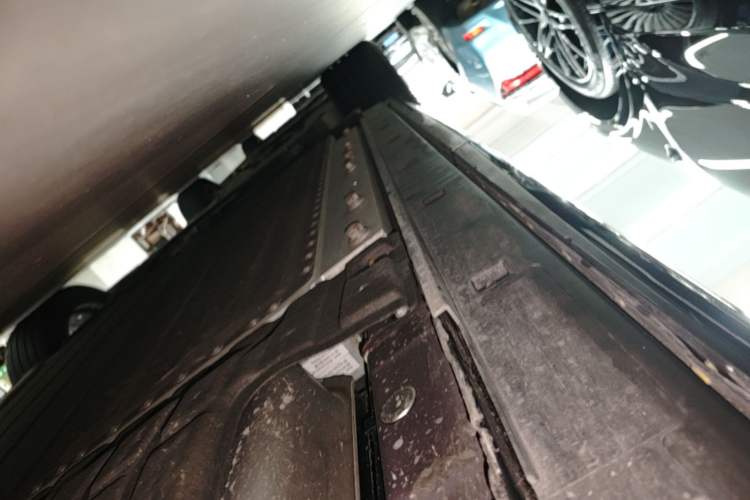 Used VOYAH Titan 2026 Model Max+ Left Side Sill