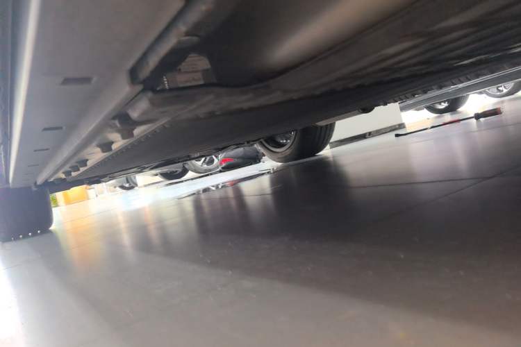 Used VOYAH Titan 2026 Model Max+ Left Side Sill