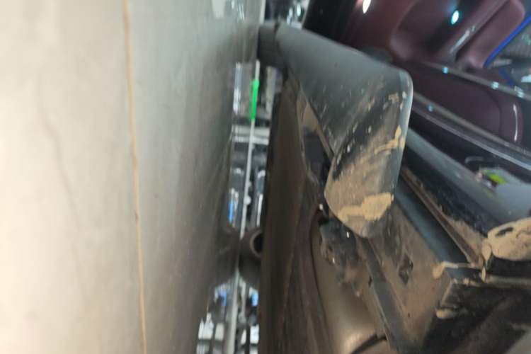 Used VOYAH Titan 2026 Model Max+ Left Side Sill