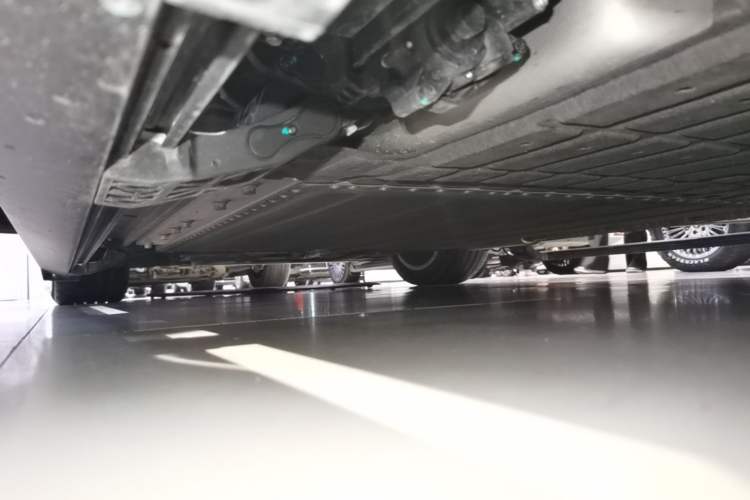 Used VOYAH Titan 2026 Model Max+ Left Side Sill