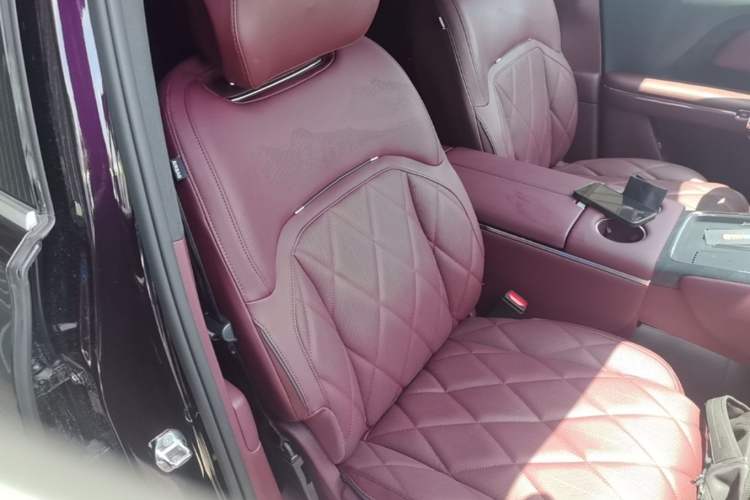 Used VOYAH Titan 2026 Model Max+ Right Front Seat