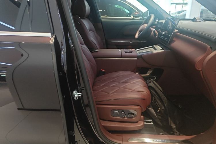 Used VOYAH Titan 2026 Model Max+ Right Front Seat