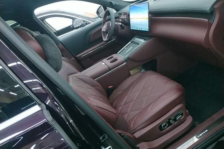 Used VOYAH Titan 2026 Model Ultra Right Front Seat