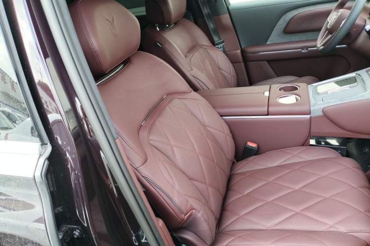Used VOYAH Titan 2026 Model Max+ Right Front Seat