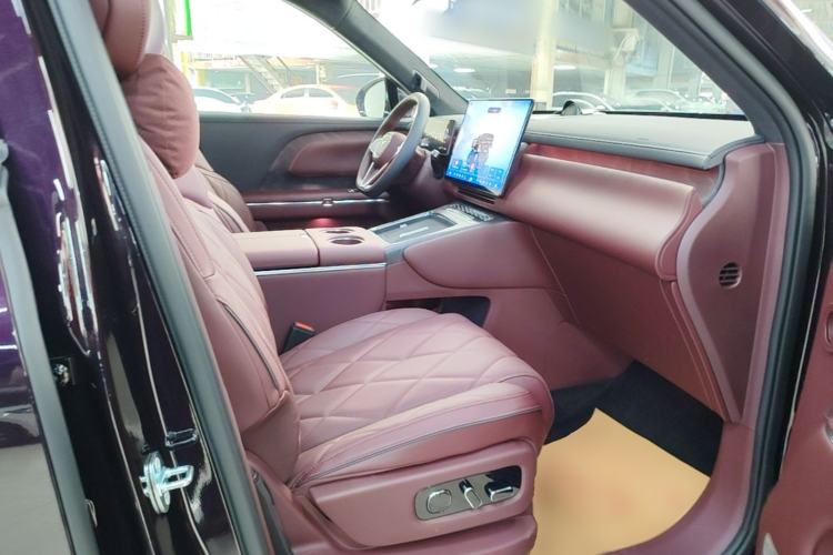 Used VOYAH Titan 2026 Model Max+ Right Front Seat