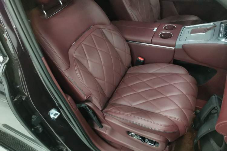 Used VOYAH Titan 2026 Model Max+ Right Front Seat