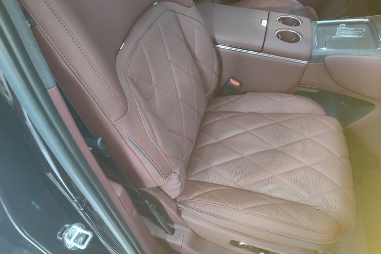 Used VOYAH Titan 2026 Model Max+ Right Front Seat