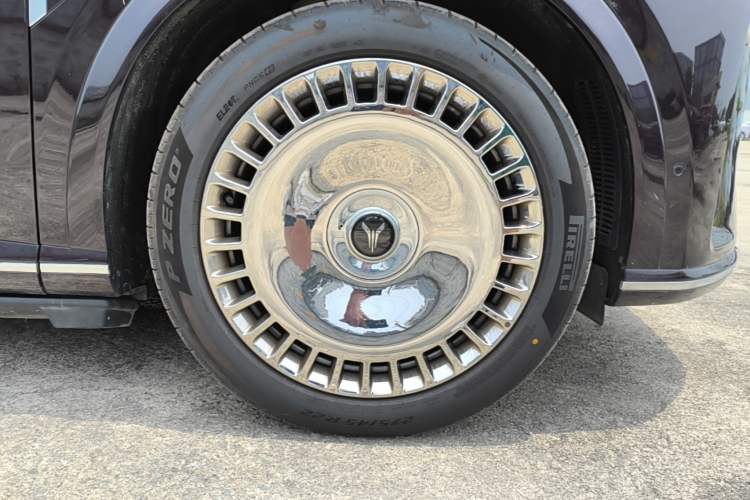 Used VOYAH Titan 2026 Model Max+ Right Front Wheel Hub