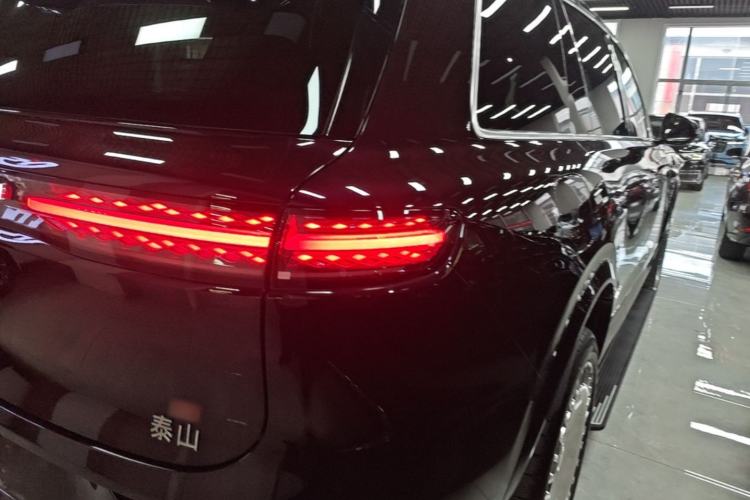 Used VOYAH Titan 2026 Model Max+ Right Rear Taillight