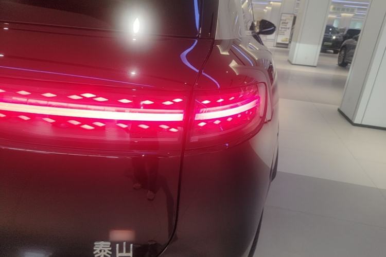 Used VOYAH Titan 2026 Model Max+ Right Rear Taillight