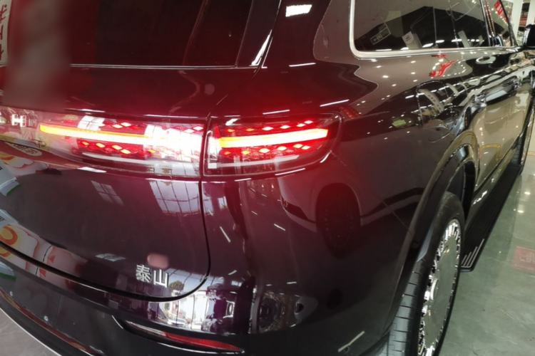 Used VOYAH Titan 2026 Model Max+ Right Rear Taillight