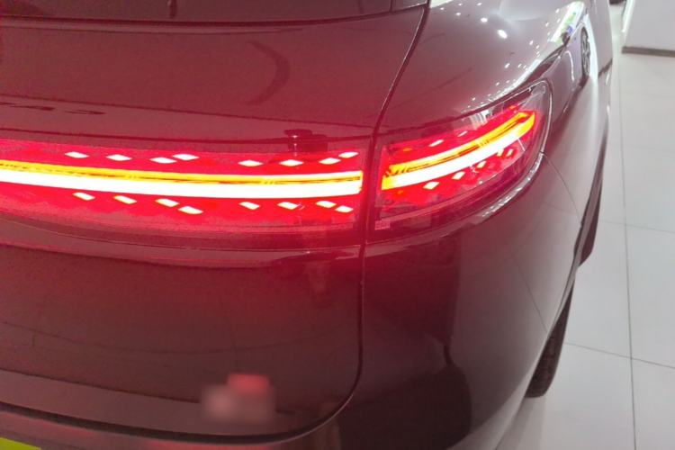 Used VOYAH Titan 2026 Model Max+ Right Rear Taillight